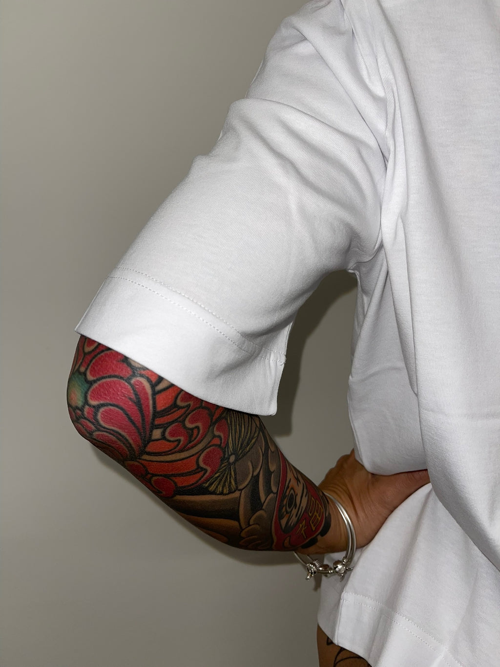 T-SHIRT COTONE SPALLINE E MANICA AMERICANA