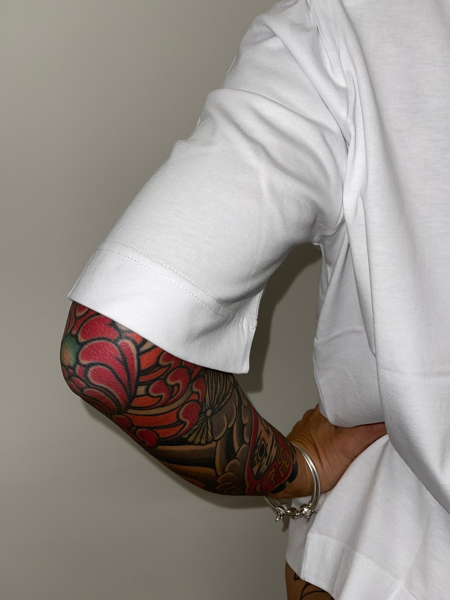 T-SHIRT COTONE SPALLINE E MANICA AMERICANA